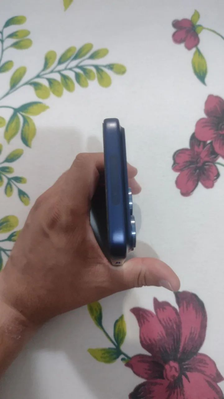 IPHONE 17 PRO MAX AZUL  - Foto 4