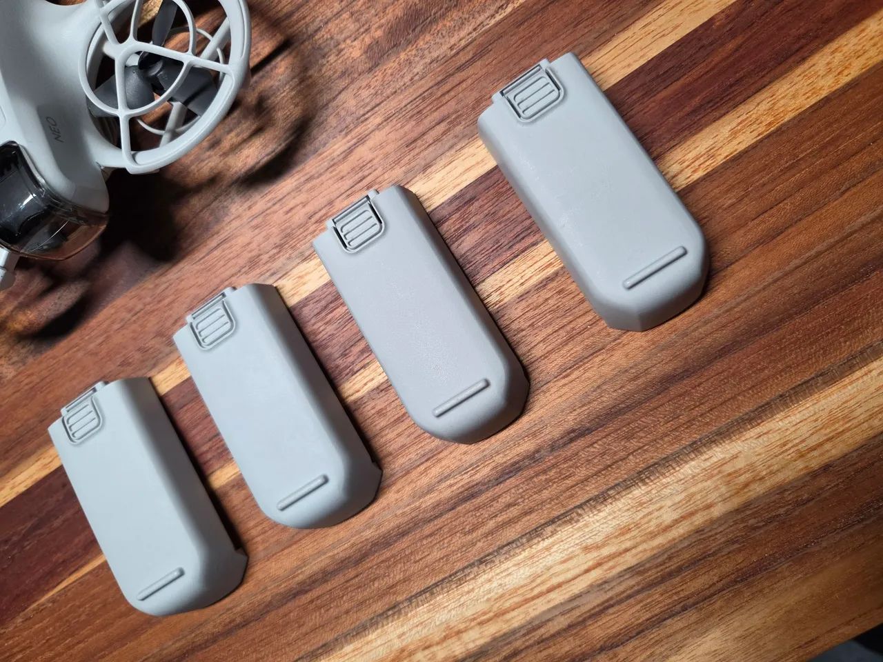 DJI Neo - Apenas drone e bateria  - Foto 4