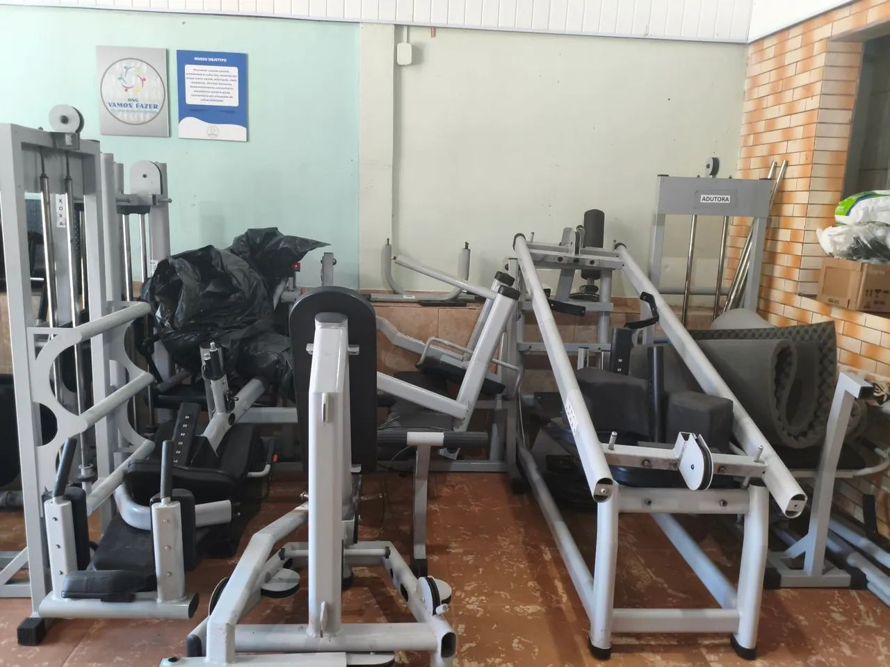 EQUIPAMENTOS SEM DISPLAY ACADEMIA ...