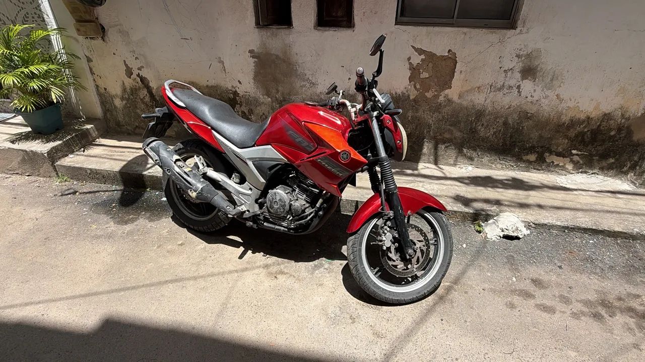 Fazer 250