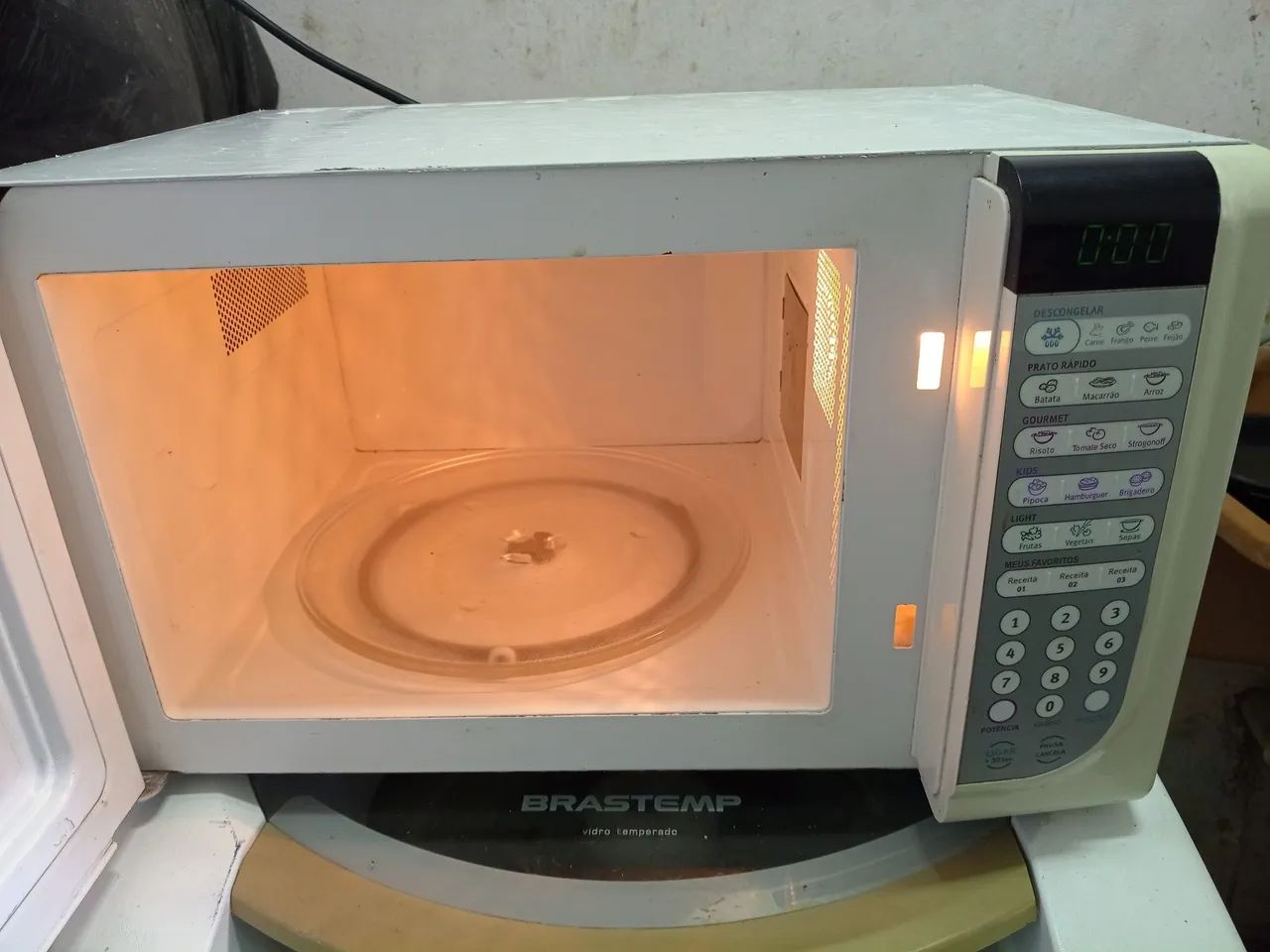 Micro-ondas funcionando  - Foto 3