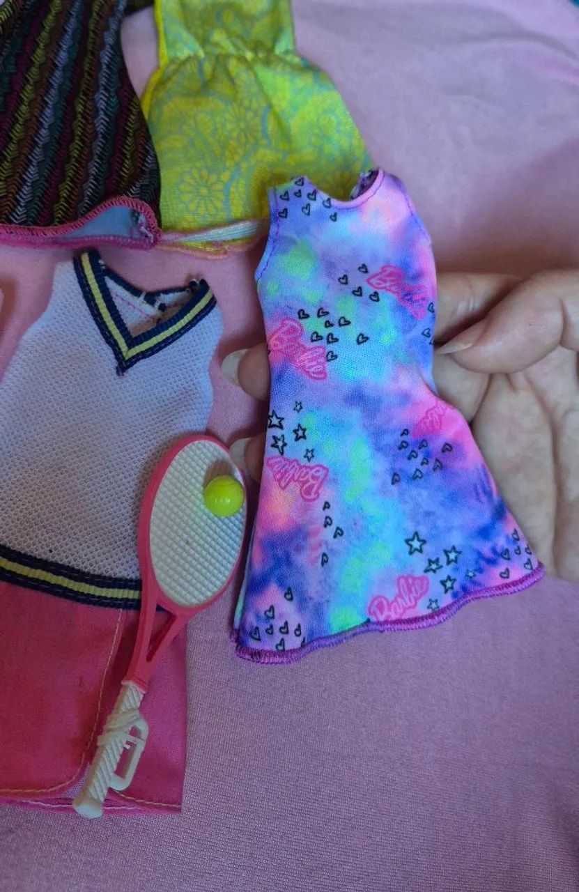 Super lote roupas e acessórios para barbie - Foto 4