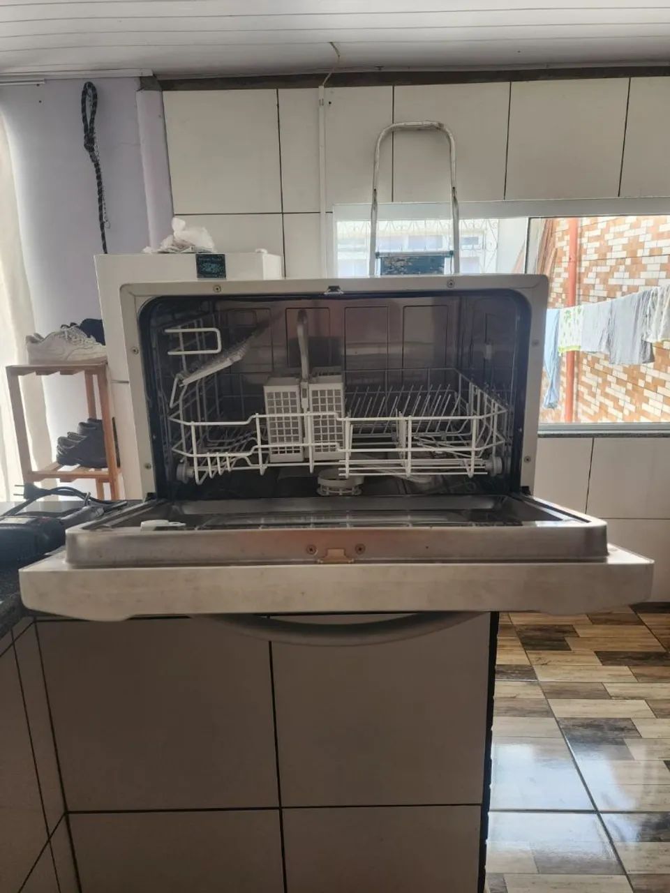 Lava louças Electrolux LE06A - Foto 3