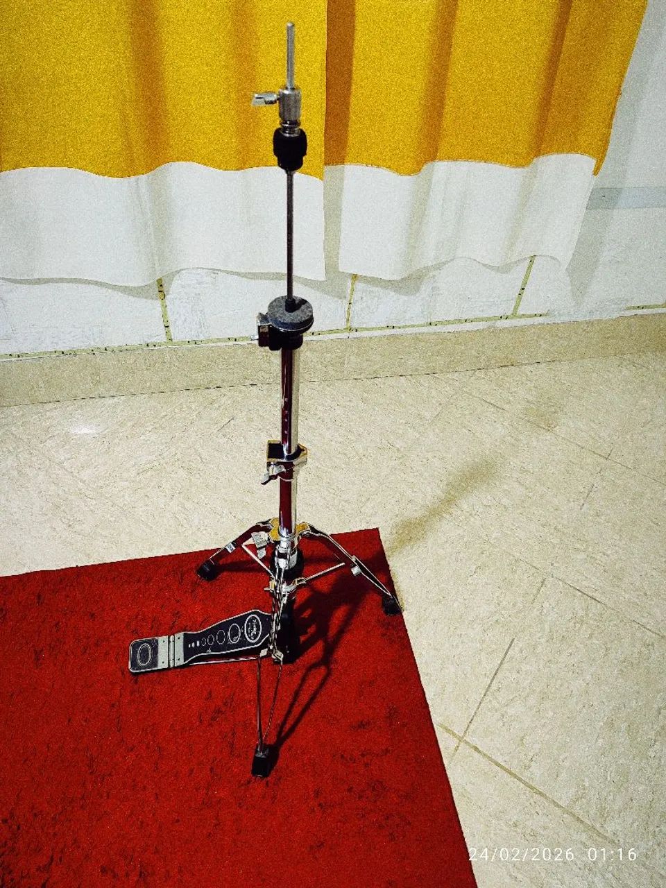 Máquina de chimbal odrey previlegio top pés giratória com mola de estensão semi nova  - Foto 4