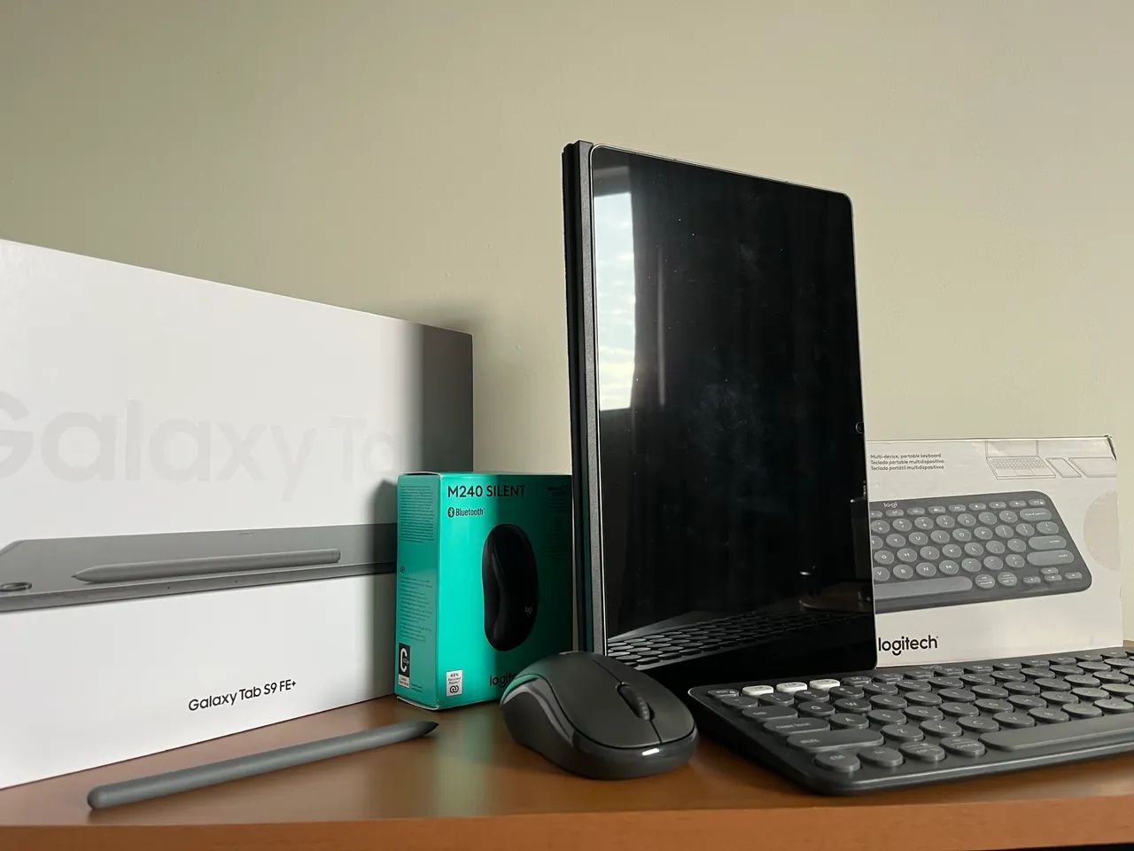 Galaxy Tab S9 FE+ com teclado e mouse  - Foto 4