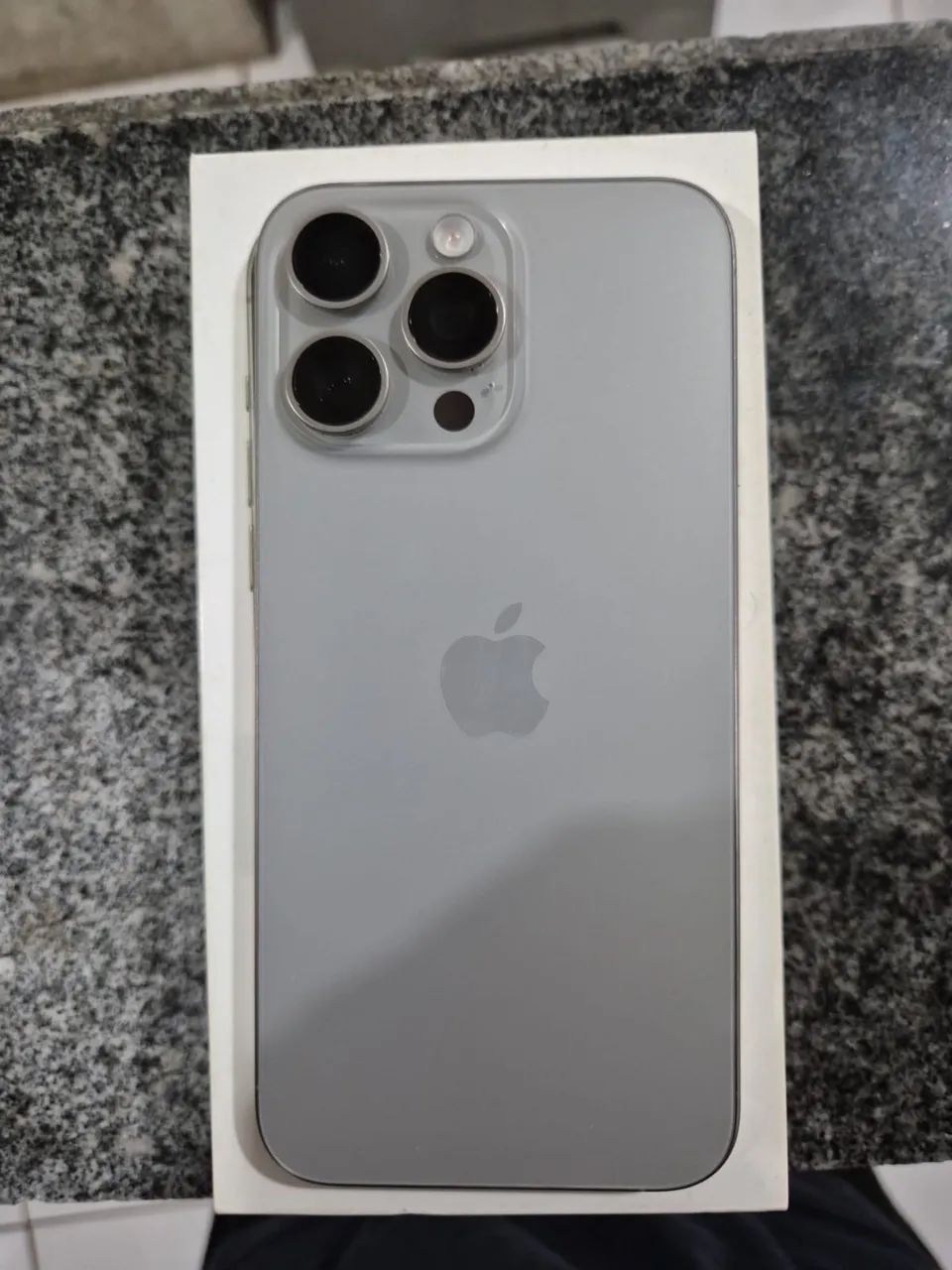 iPhone 15 pro max 256GB