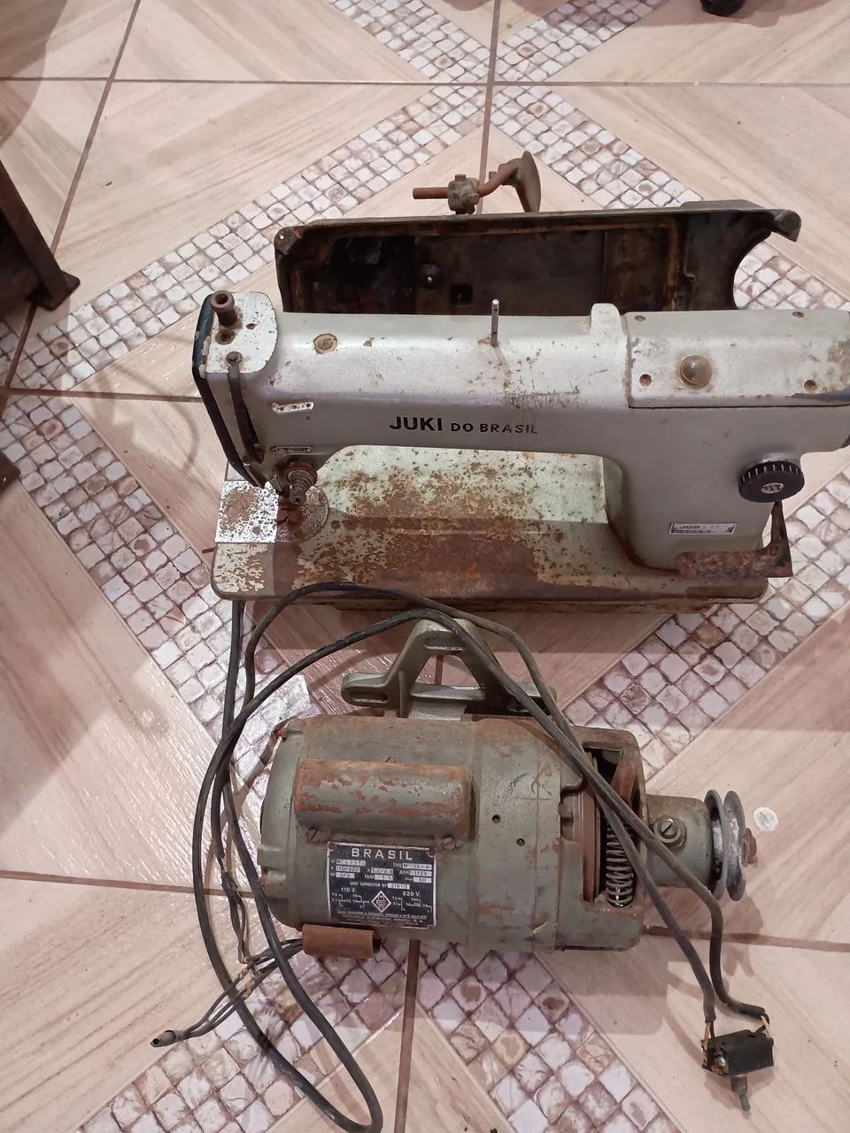 Máquina de custura industrial.