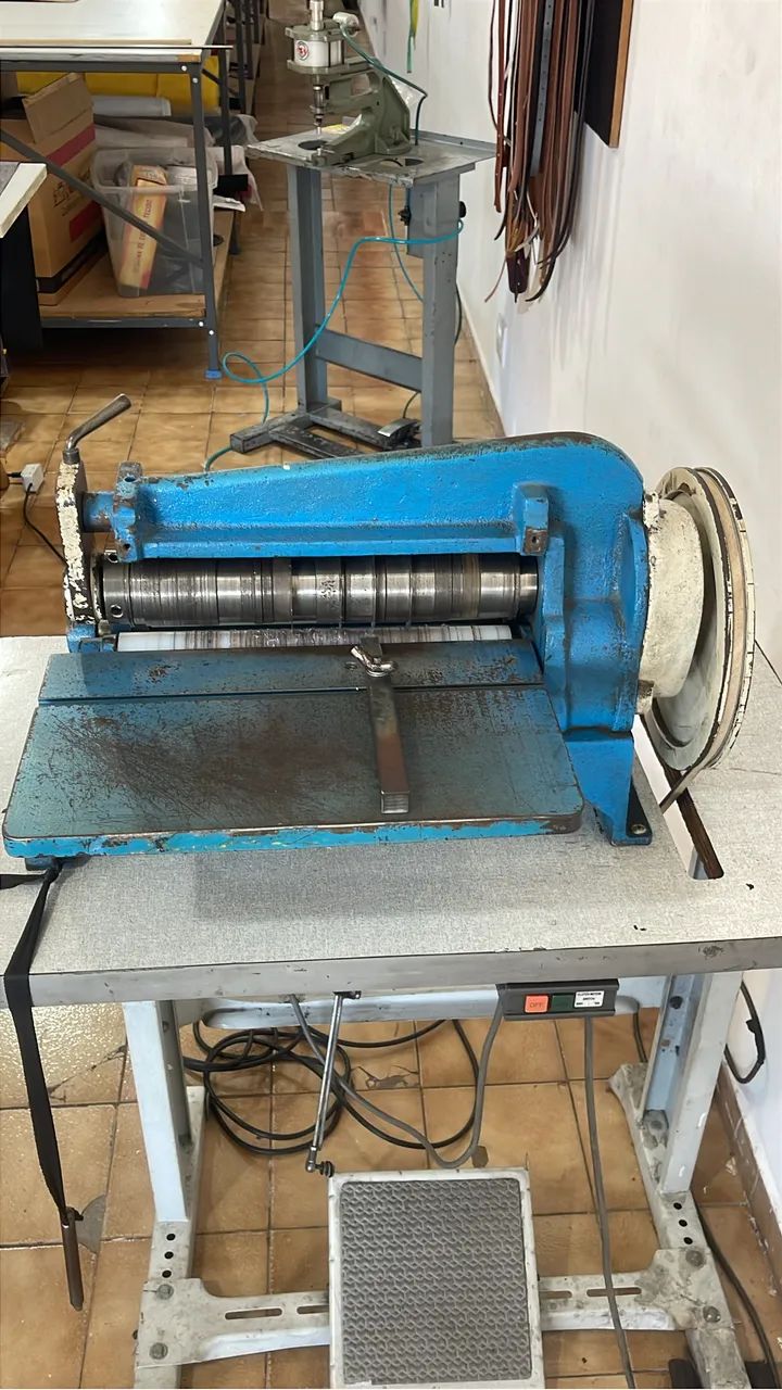 Máquina de tira 
