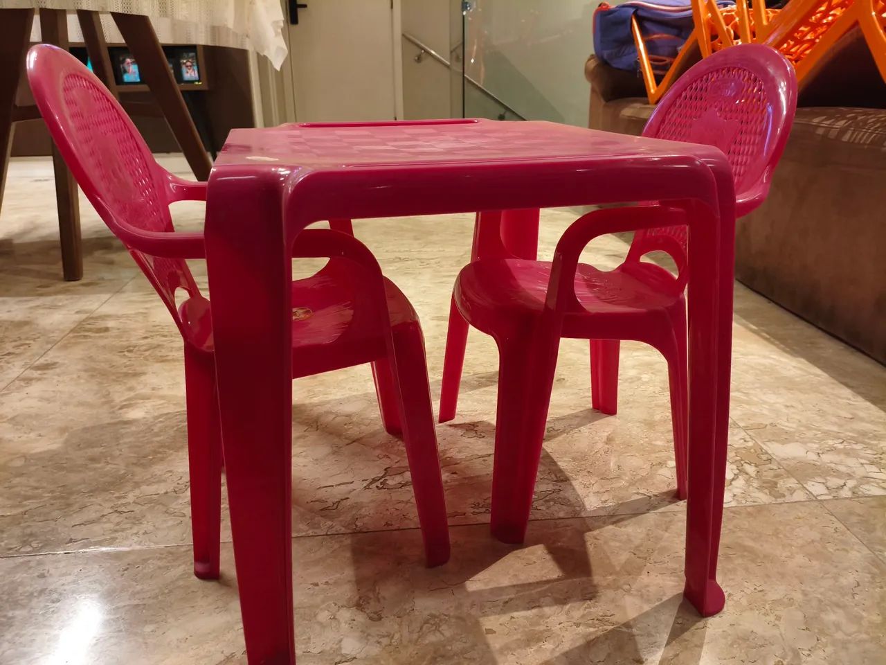 Conjunto mesa com cadeiras infantil  - Foto 5