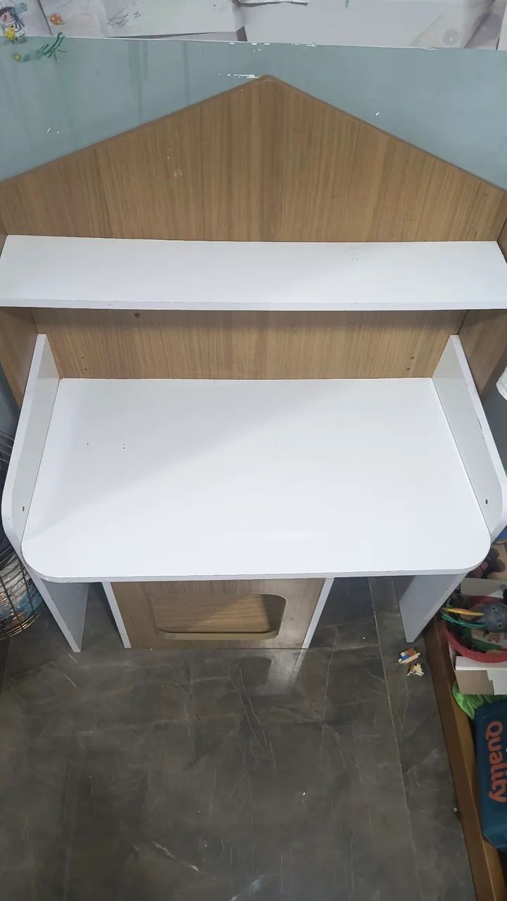 Linda mesa escrivaninha casinha - Foto 2