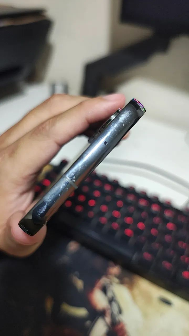 VENDO S23 BASE , SOMENTE CELULAR E O CARREGADOR , ELE TEM CAPA E PELICULA  - Foto 2