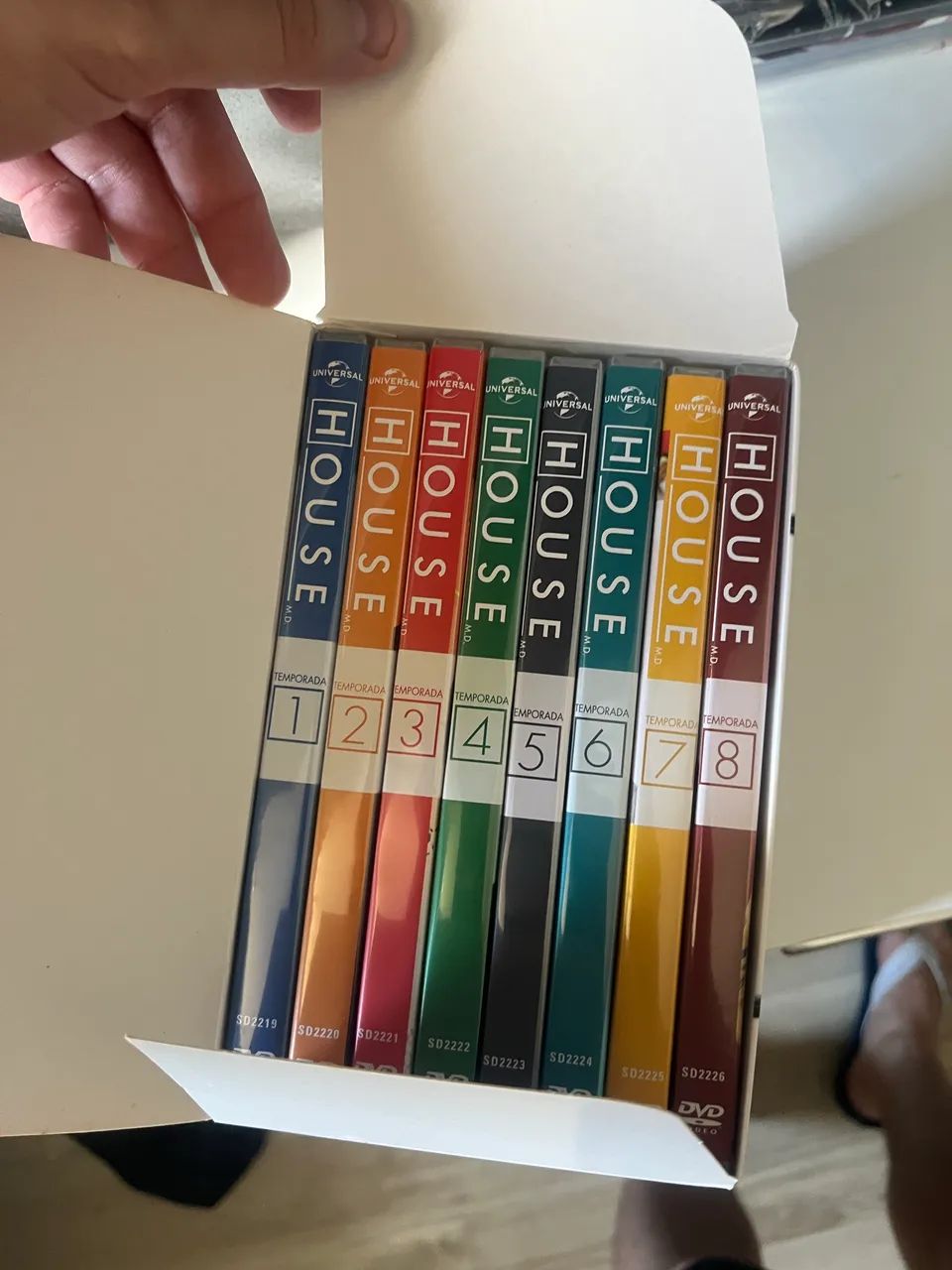 Box DVDs House, a serie completa com 8 temporadas - Foto 3