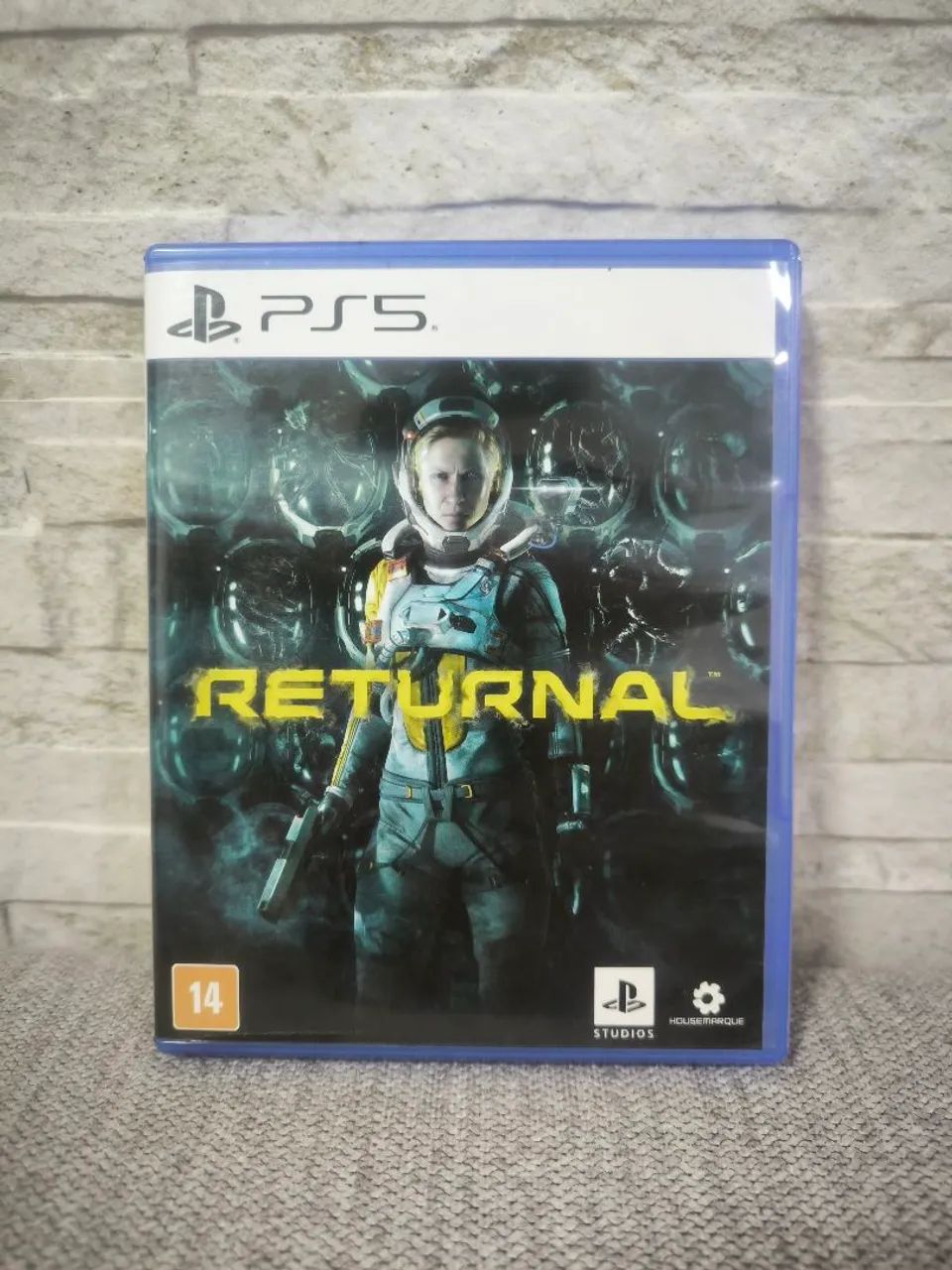 Death Strading para PS4 e Returnal pra PS5 