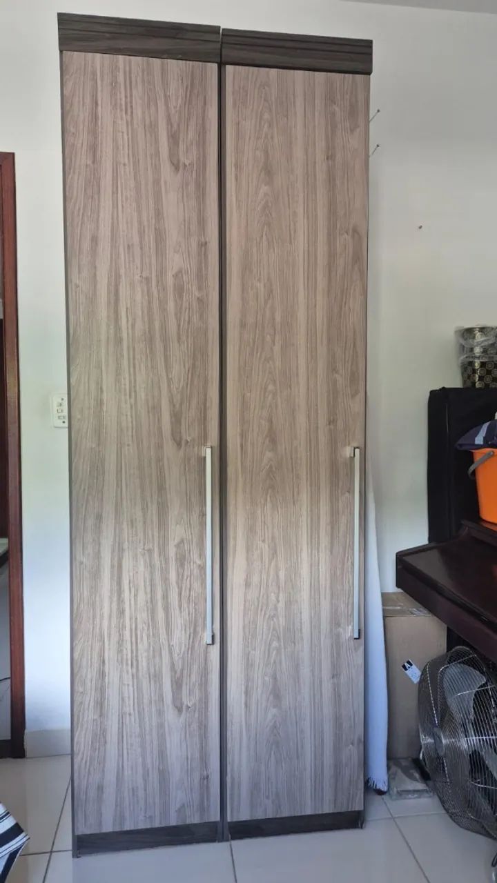 Guarda Roupas de Solteiro