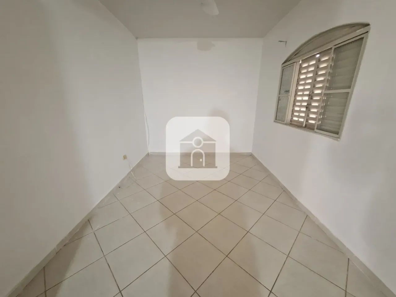 Casa para locação no bairro Patrimônio - Foto 4
