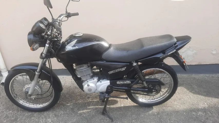 CG 150 - ANO 2004 - PRETA