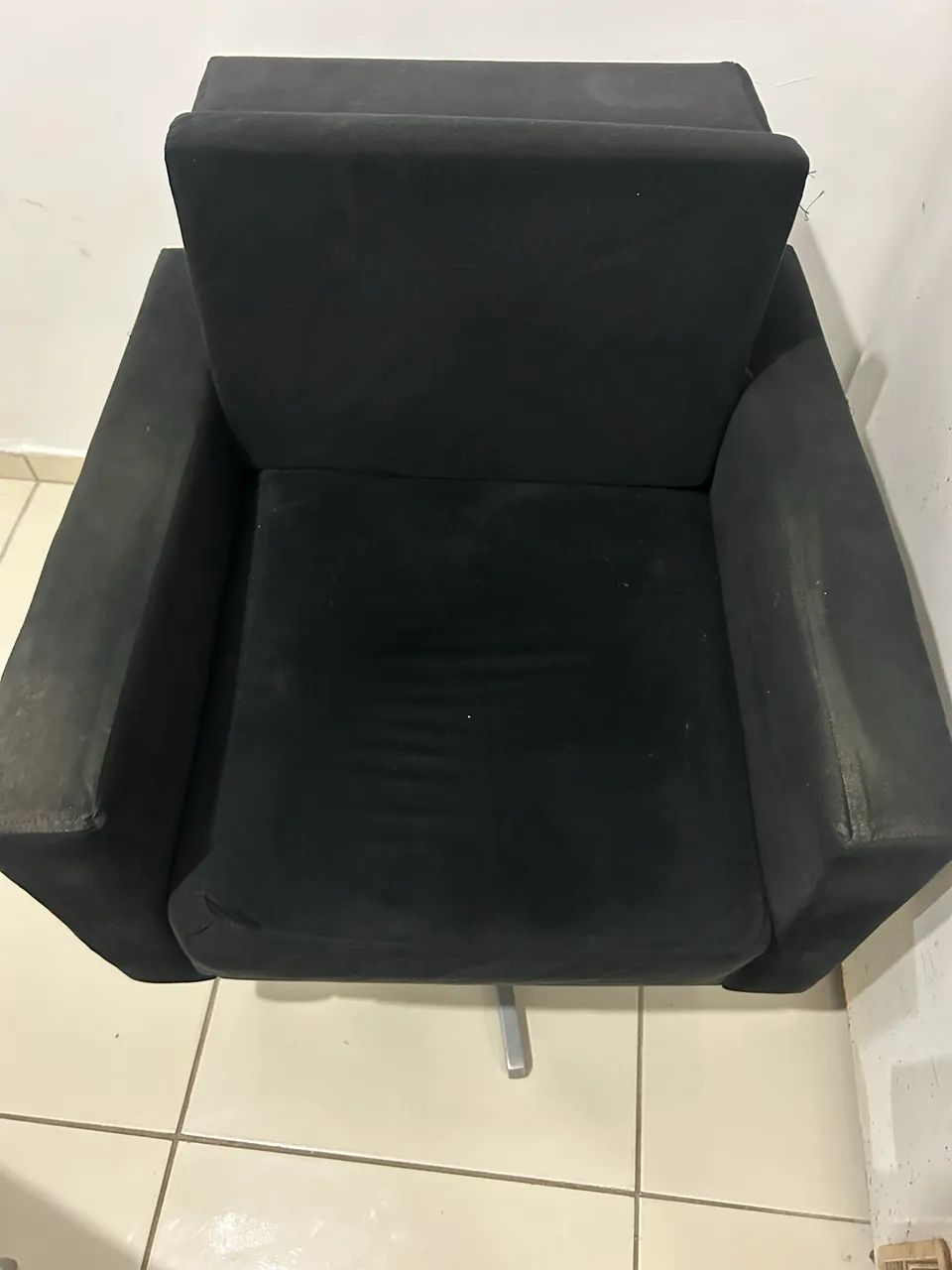 2 Poltronas Giratórias Pretas - Confortáveis e em Ótimo Estado - Foto 3