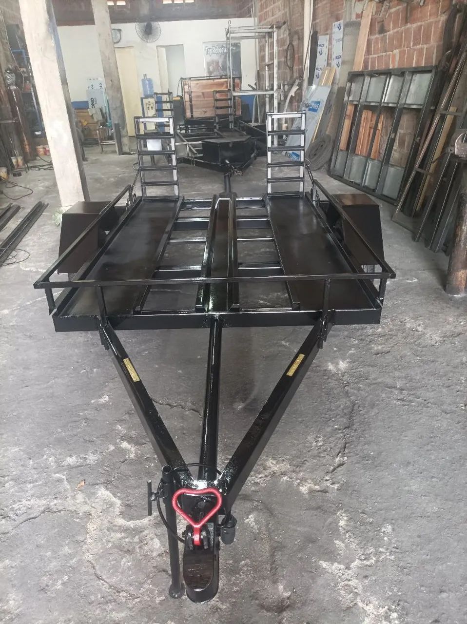 Fábricamos todos os modelos de carrocinha 