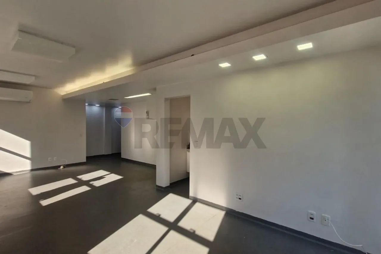Sala comercial no coração do Botânico, pronta para uso, com copa e climatização! - Foto 3
