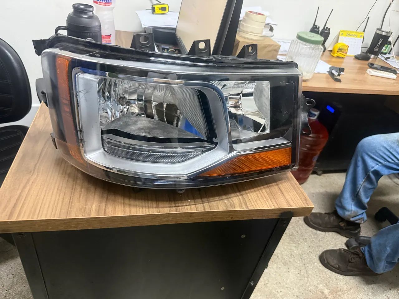 Farol Scania R 450