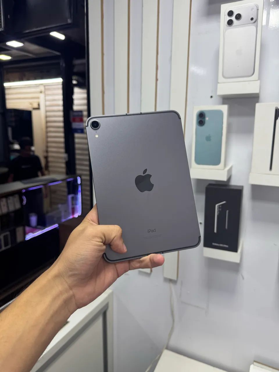 iPad Mini 6 - 64GB ( com chip + 5G ) - Tablets e E-Readers