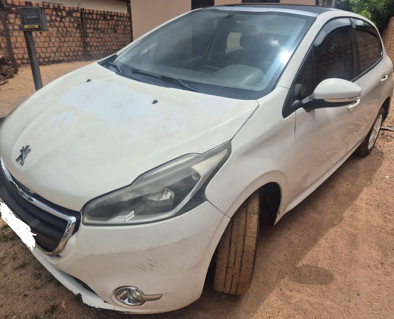 Peugeot 208 Allure 1.5 Flex 8V 5P 2015