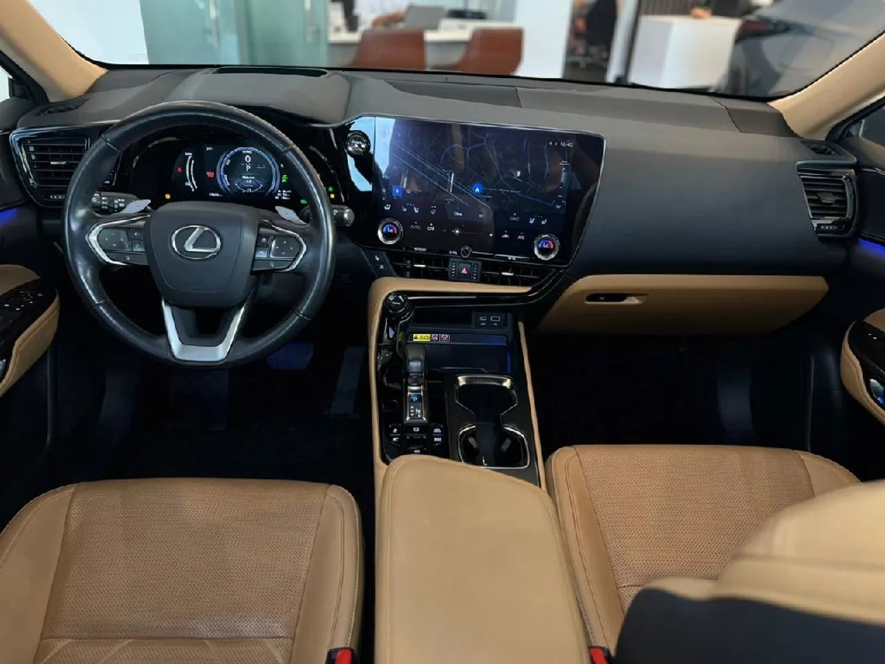 Lexus NX-450h+ AWD 2.5 16V Aut. (Híbrido), foto 7 de 17