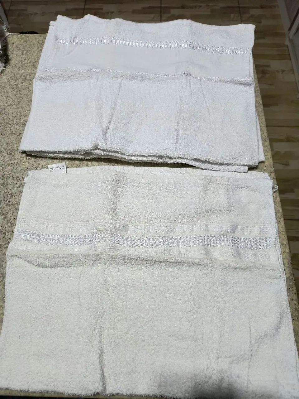 Toalha de rosto branco 
