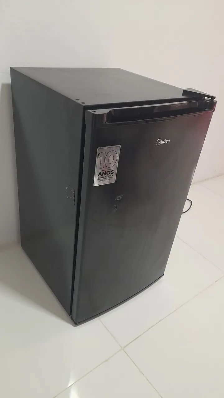 Frigobar praticamente novo