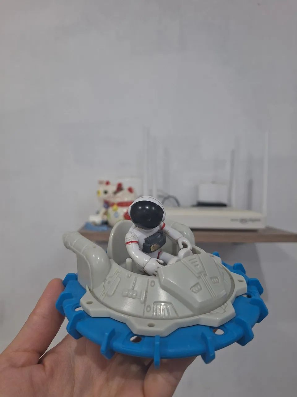 Brinquedo nave a astronauta 