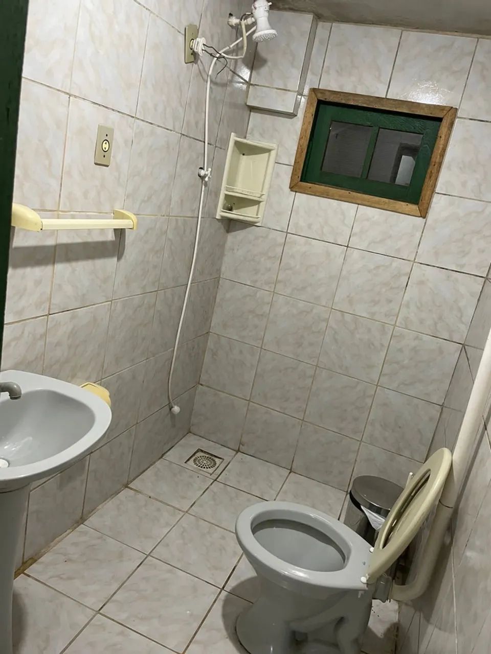 Aluga casa em terreno sozinha  - Foto 4