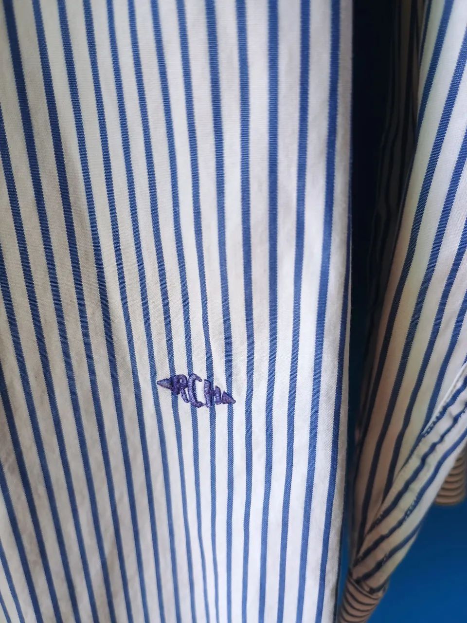 Vendo camisa social Richards  - Foto 2