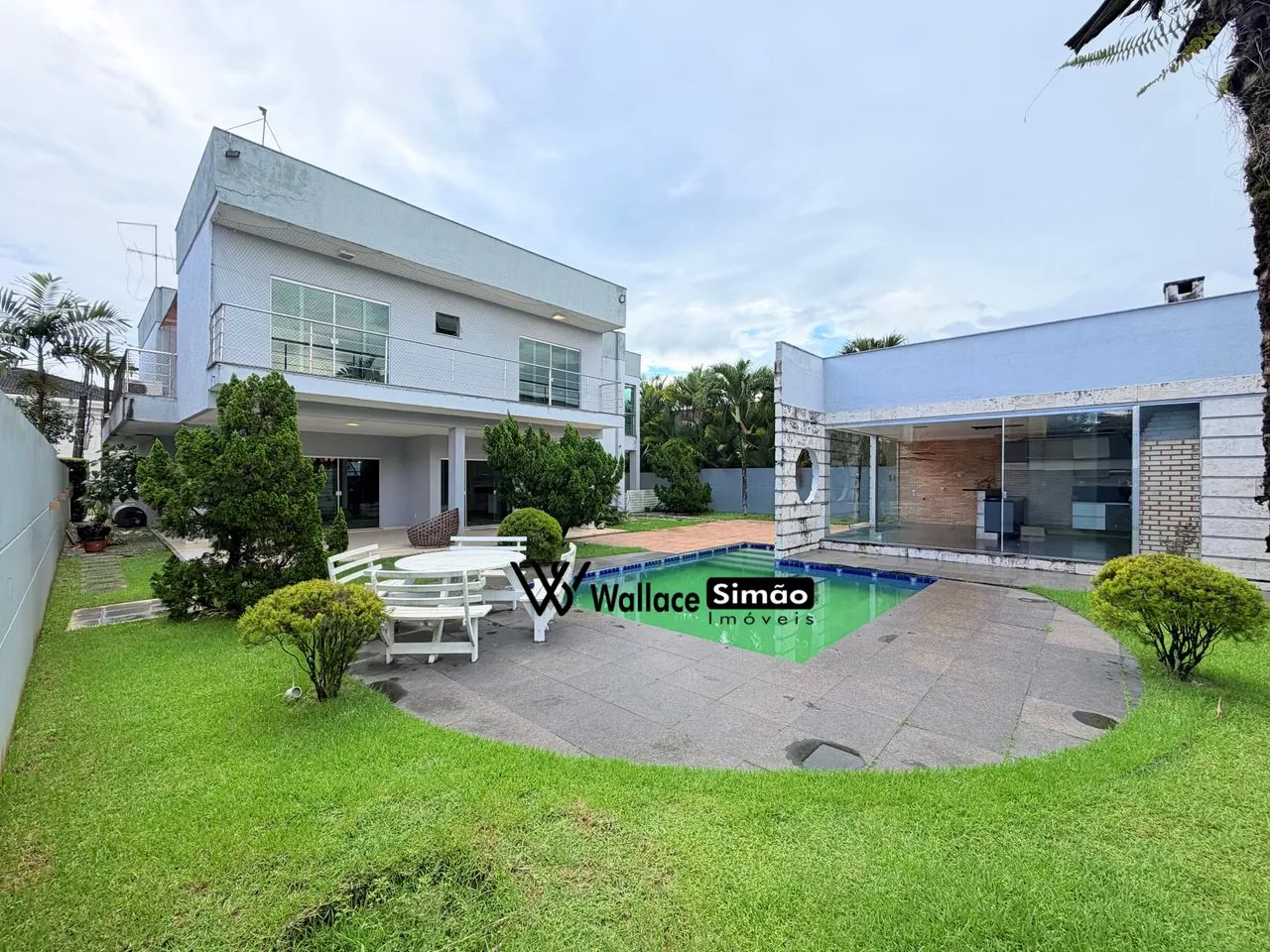 Casa em condomínio Água Cristal