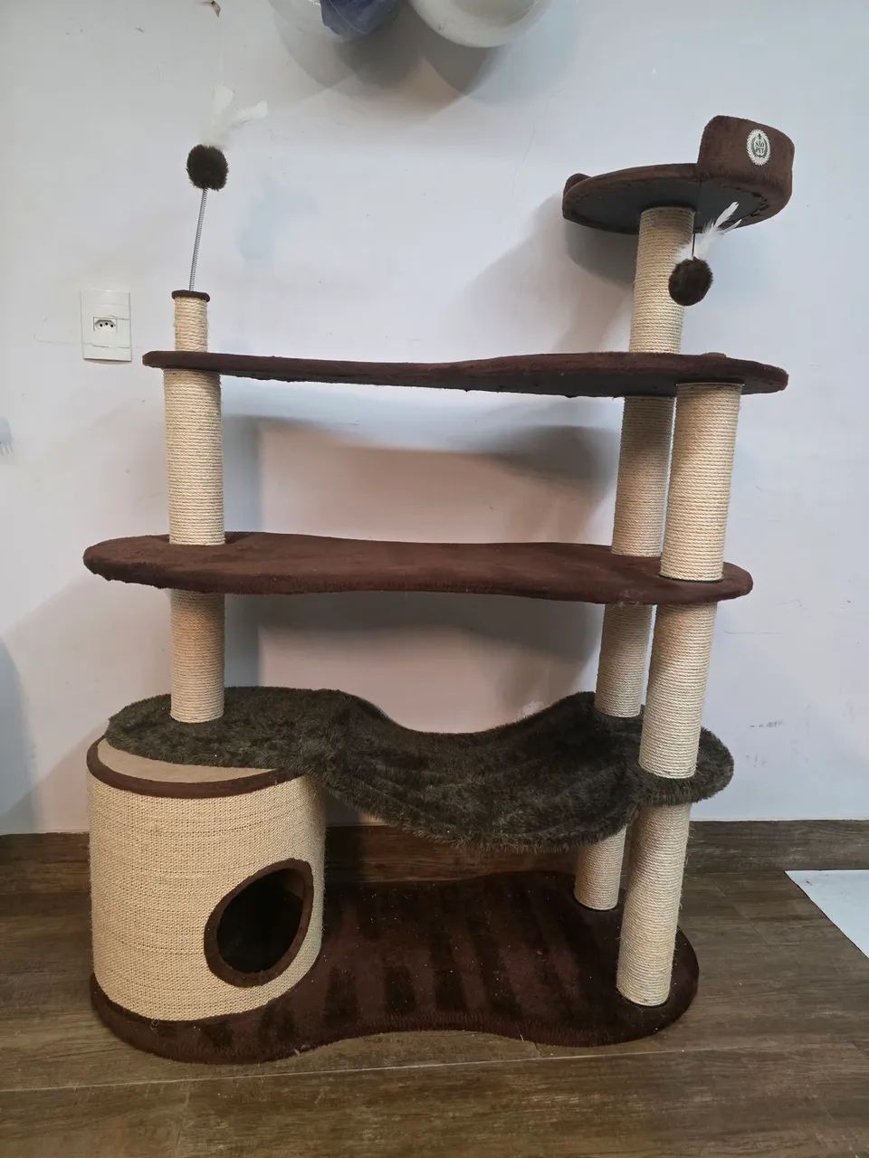 Arranhador para gatos Plaza 4 andares - São Pet Marrom 