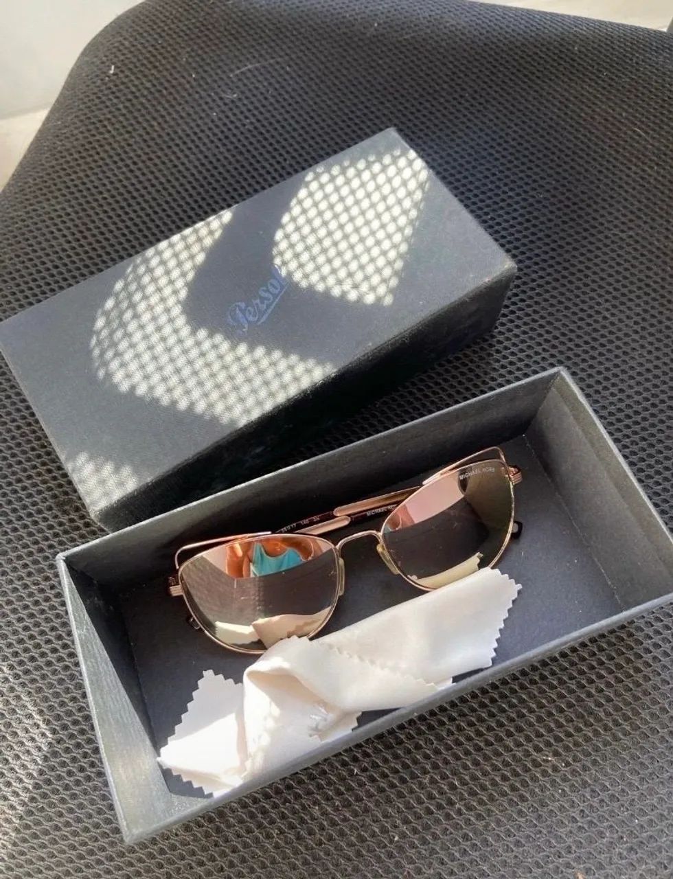 Óculos Michael Kors espelhado MK