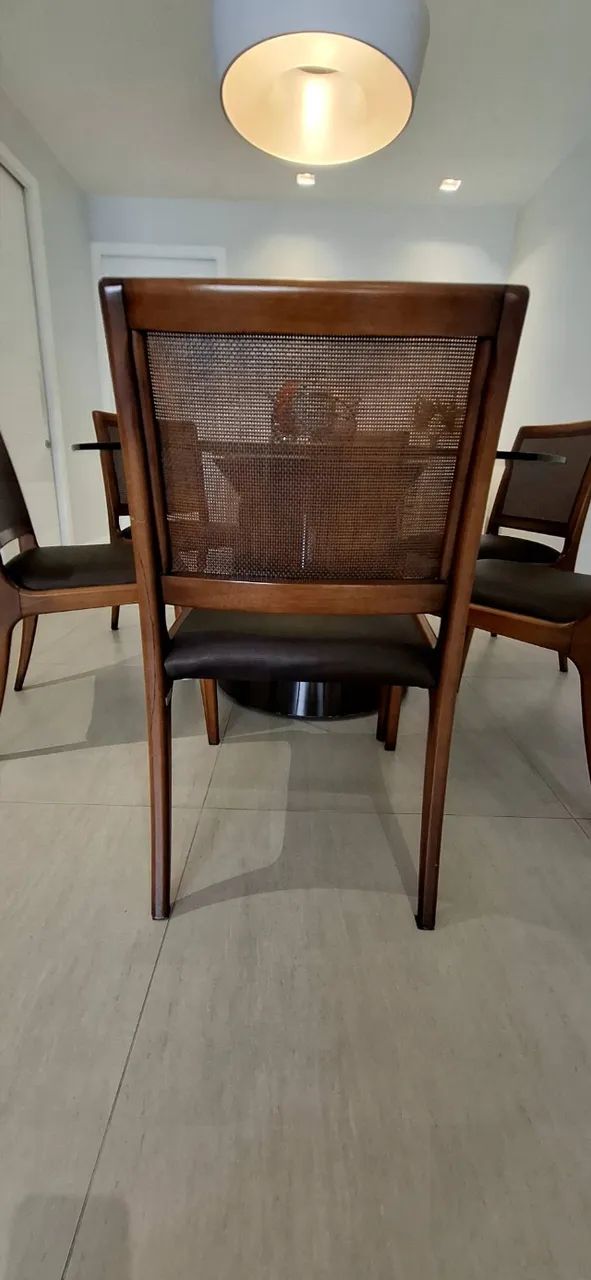 Mesa de Jantar com 6 cadeiras da Breton. - Foto 3