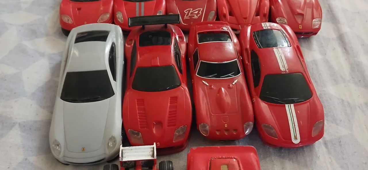 Lote de ferrari posto shell  - Foto 3