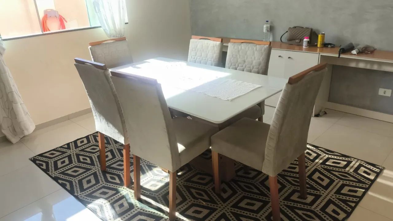 Mesa com 6 cadeiras  - Foto 2