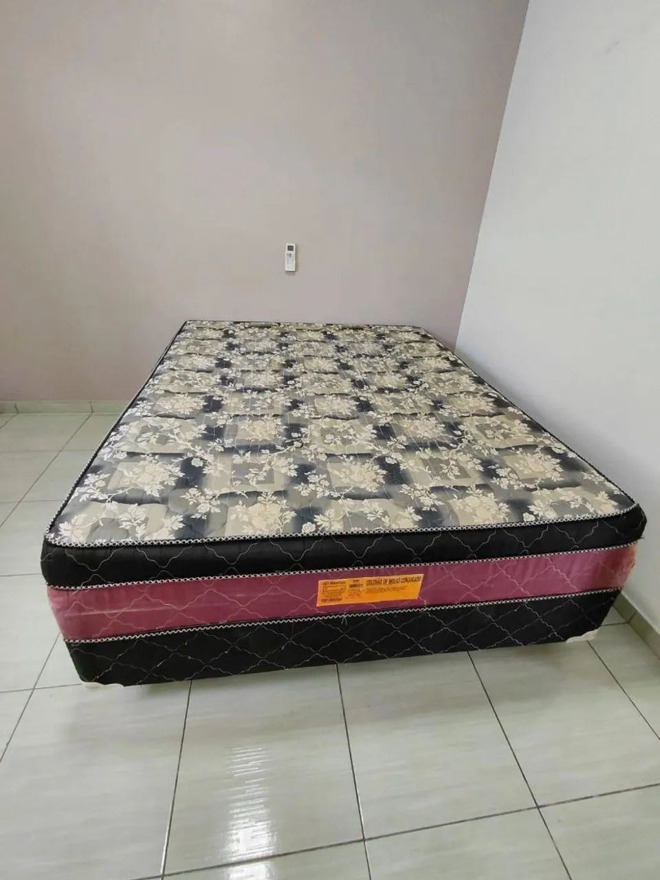 Cama Queen de mola