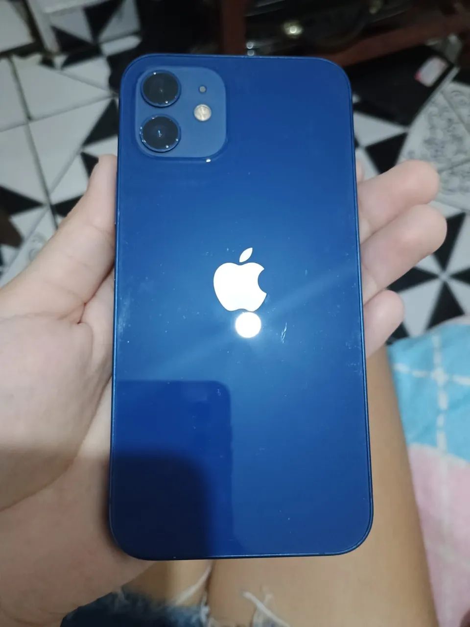 iPhone 12 azul 64gb todo original - Celulares e Smartphones