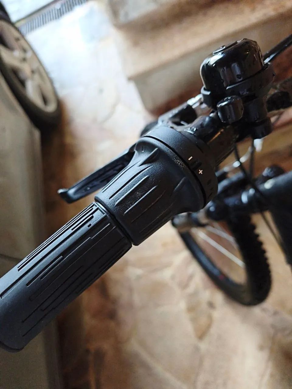 Bicicleta aro 24 novíssima!! - Foto 3
