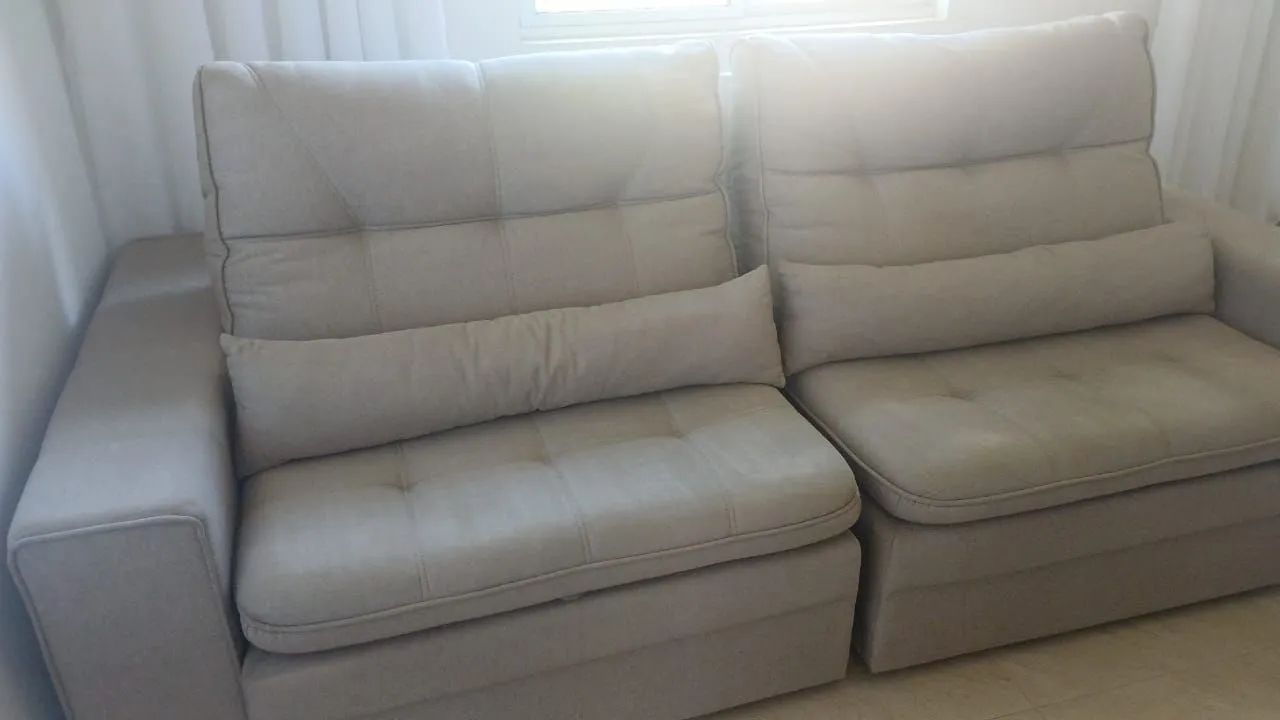 Vende-se sofá retrátil e reclinável 