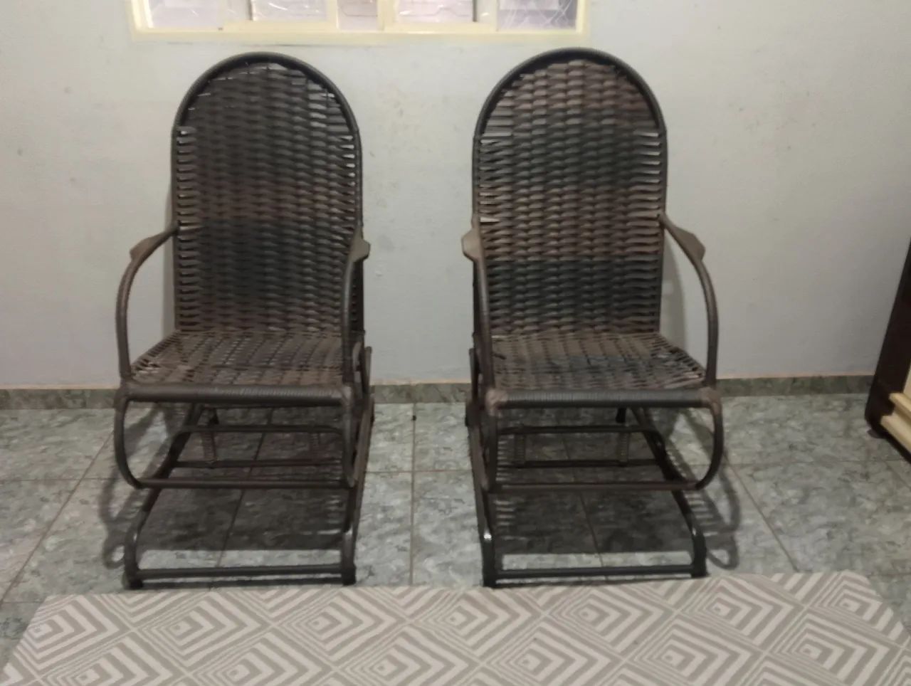Vendo duas cadeiras de balanço  - Foto 4