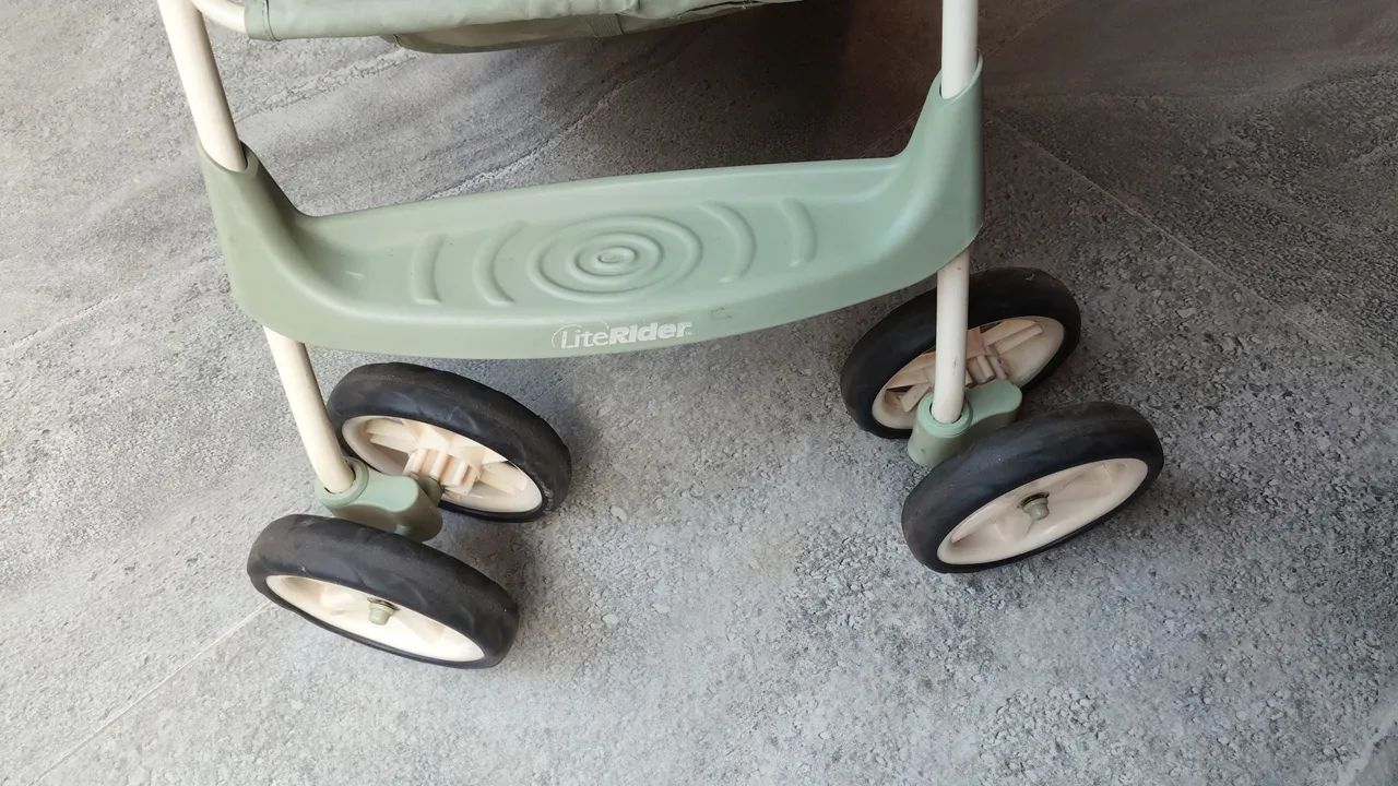 Carrinho de  bebê  - Foto 4