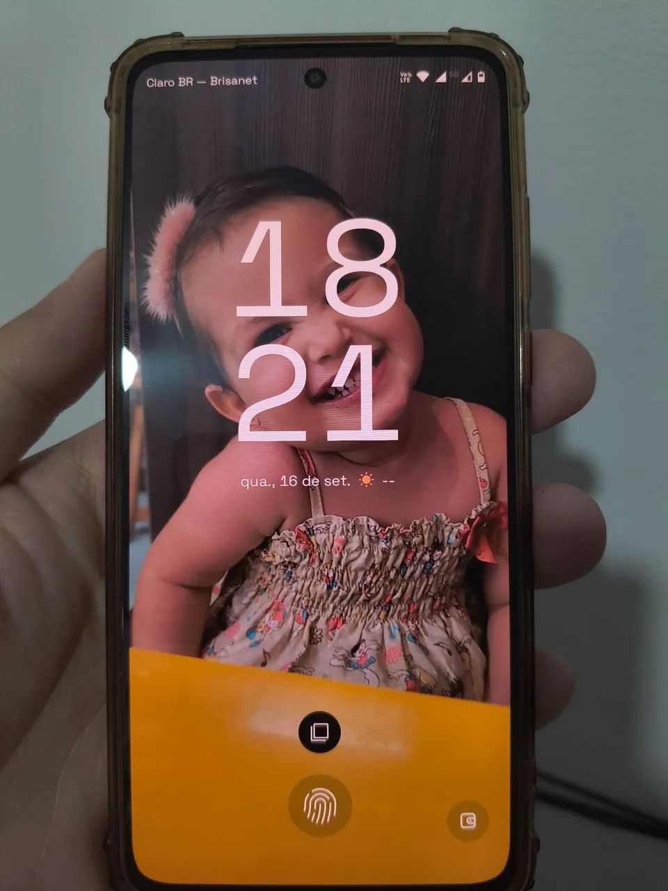 Moto g84