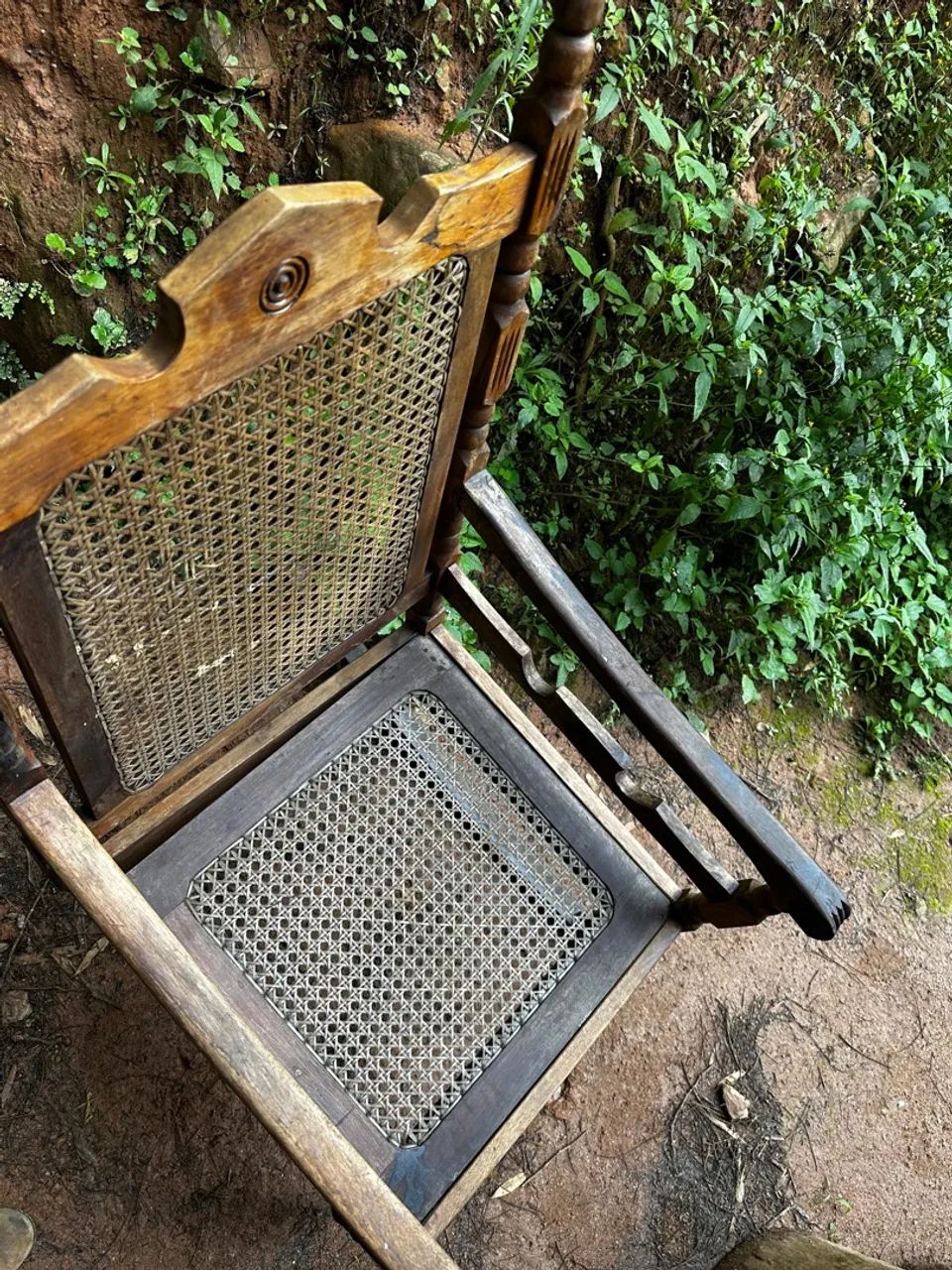 Cadeira de balanço antiga  - Foto 5