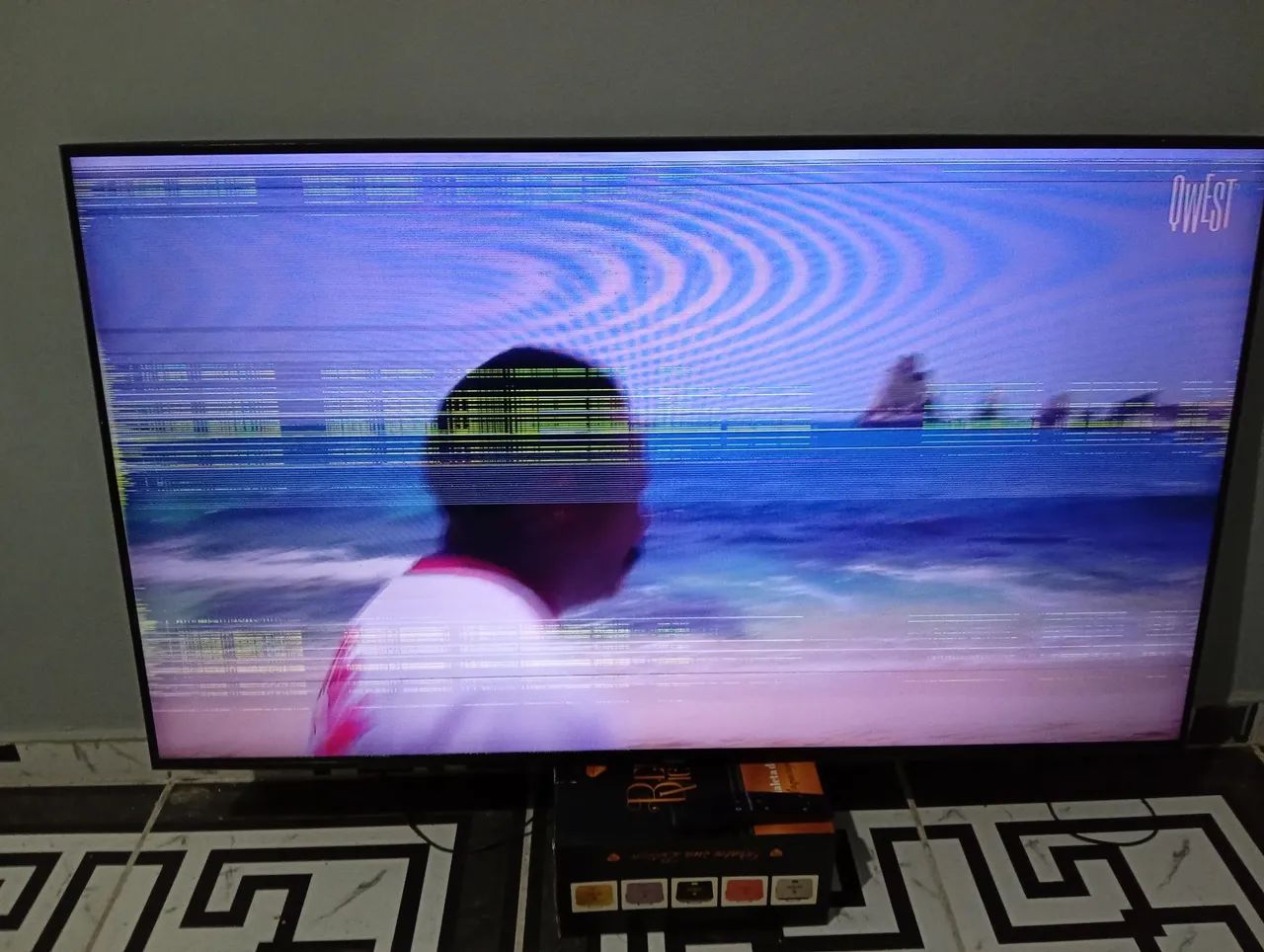 Vendo essa tv 50 polegadas 200 reais 