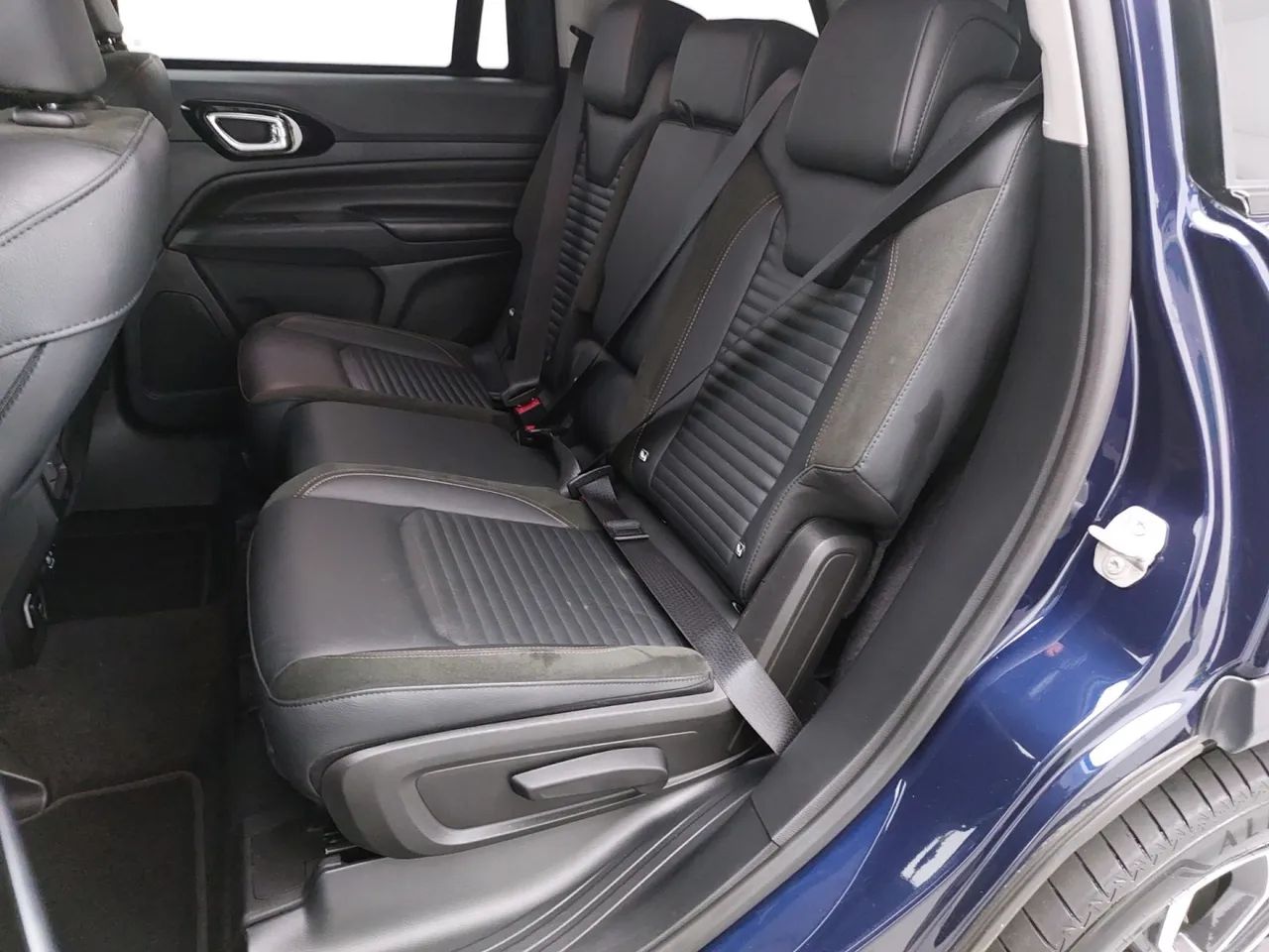 Jeep Commander Limited T270 1.3 TB Flex Aut., foto 17 de 18