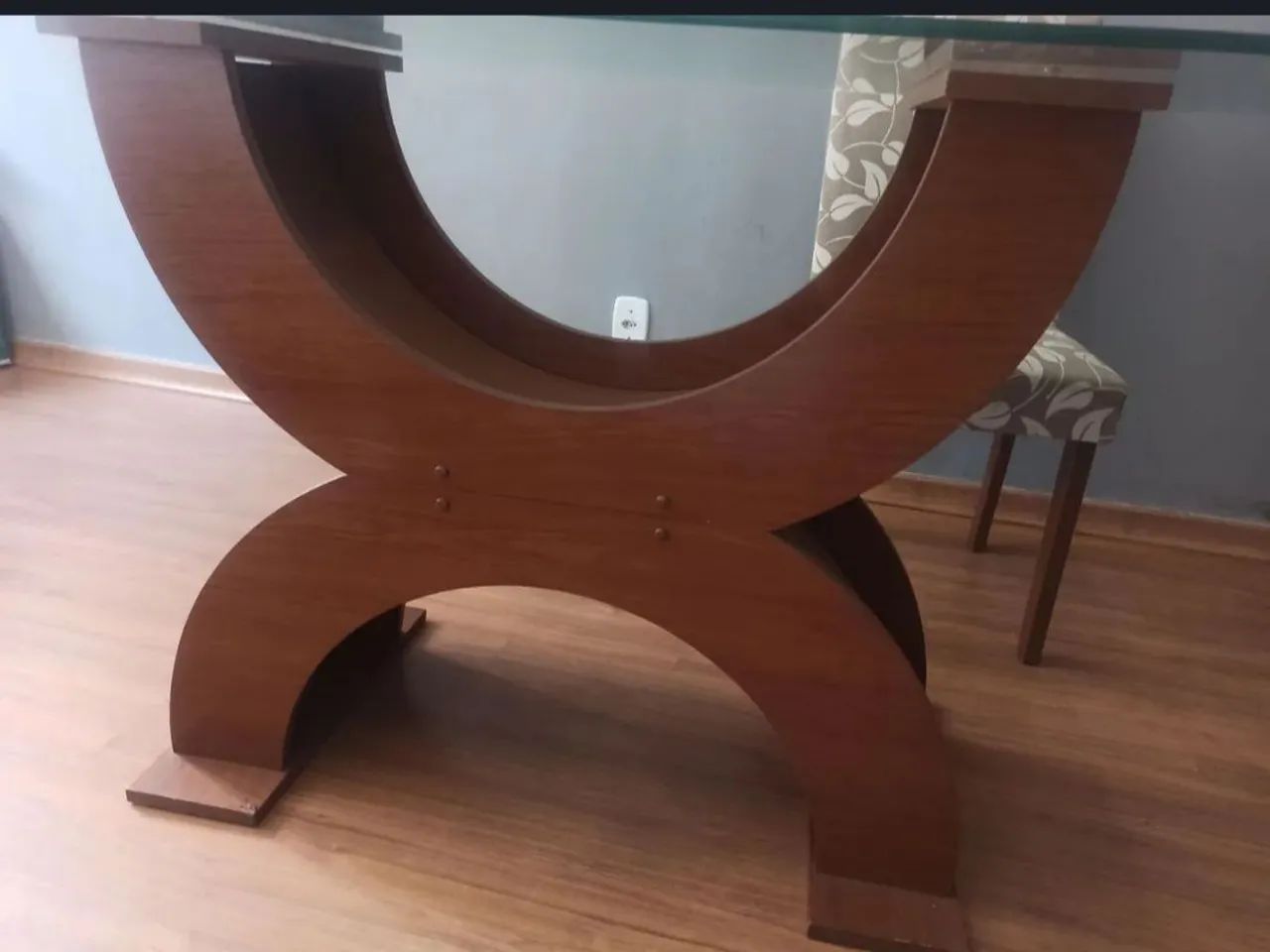 VENDO MESA 6 CADEIRAS - Foto 3