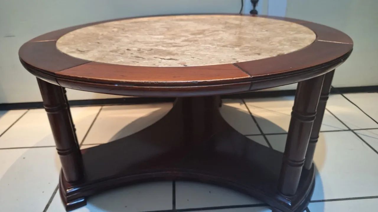 Mesa de centro clássica em madeira - Foto 4